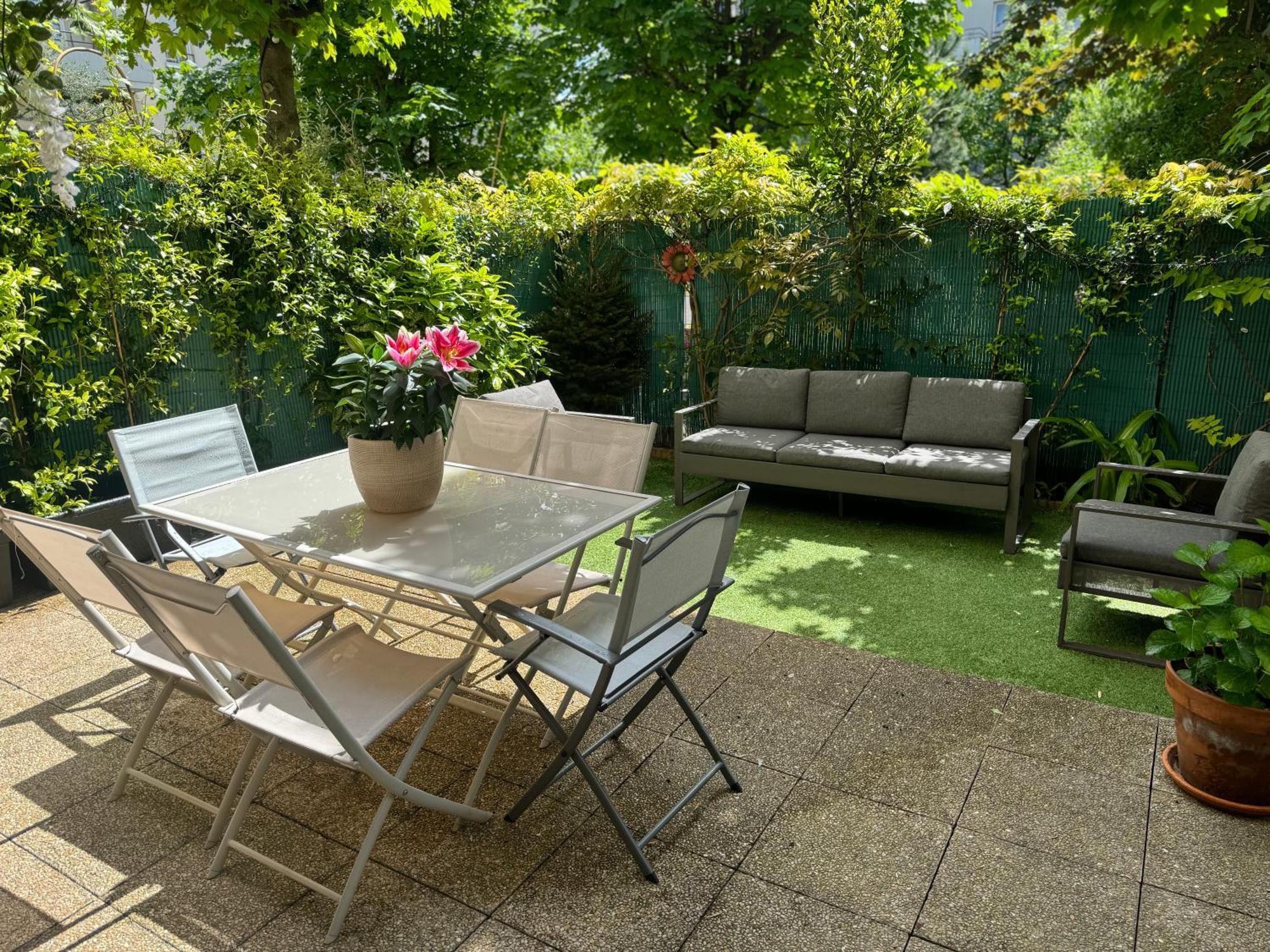 Le Jardin Du Stade By Uta House Saint-Denis  Luaran gambar